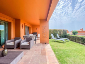 Luxury Ground Floor Apartment with Spa Facilities